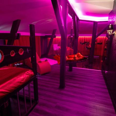 Red Palace Apartament Bdsm Bydgoszcz Luaran gambar