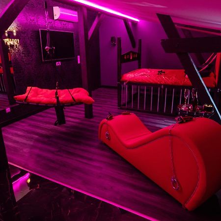 Red Palace Apartament Bdsm Bydgoszcz Luaran gambar