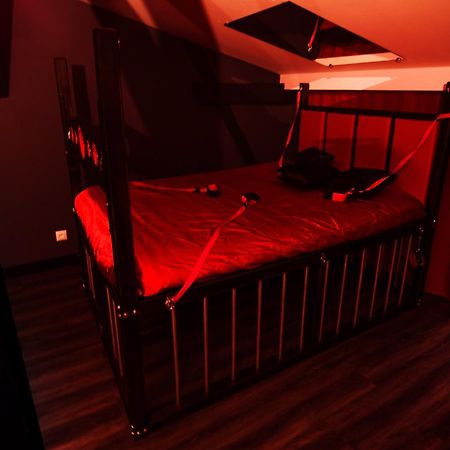 Red Palace Apartament Bdsm Bydgoszcz Luaran gambar