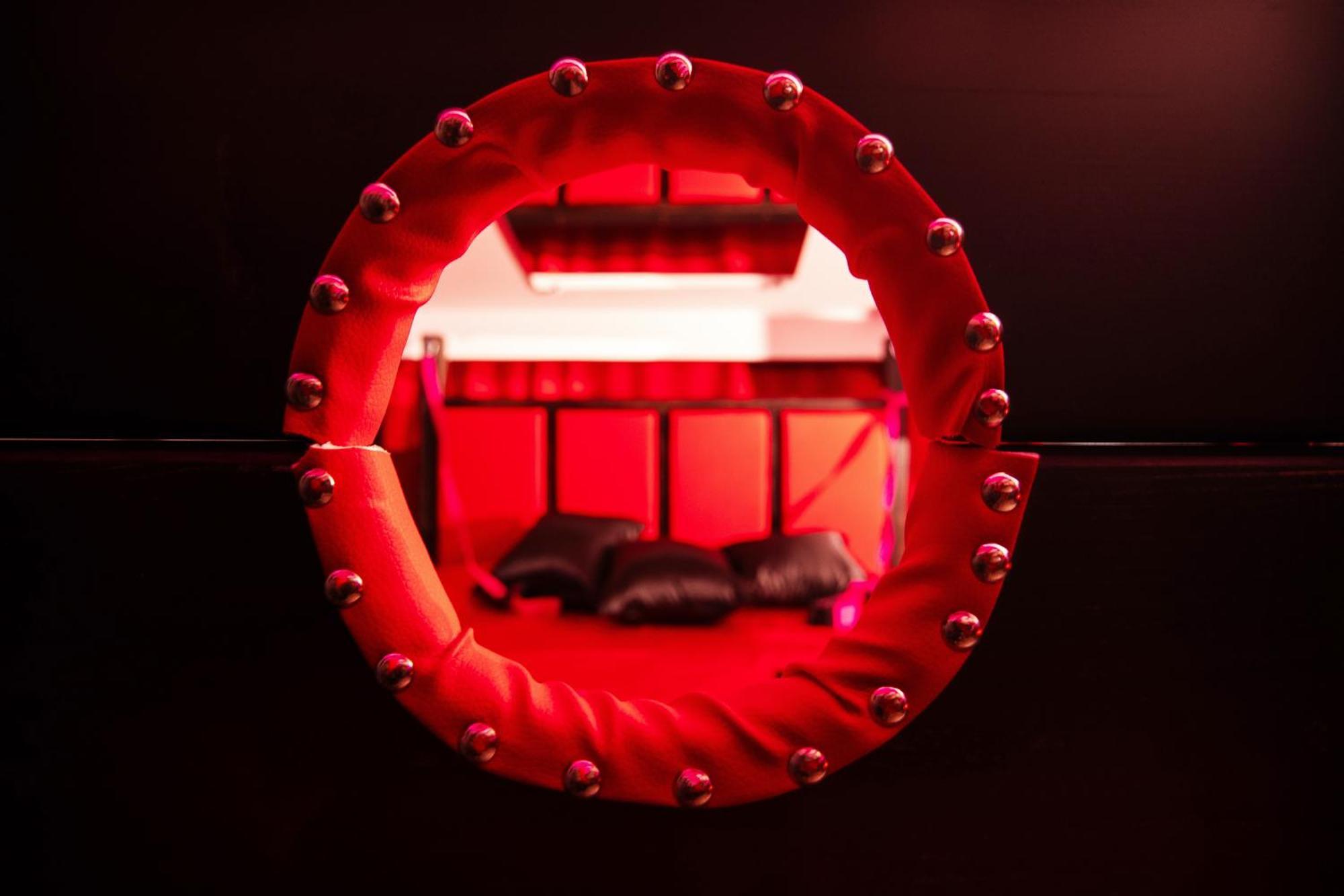 Red Palace Apartament Bdsm Bydgoszcz Luaran gambar